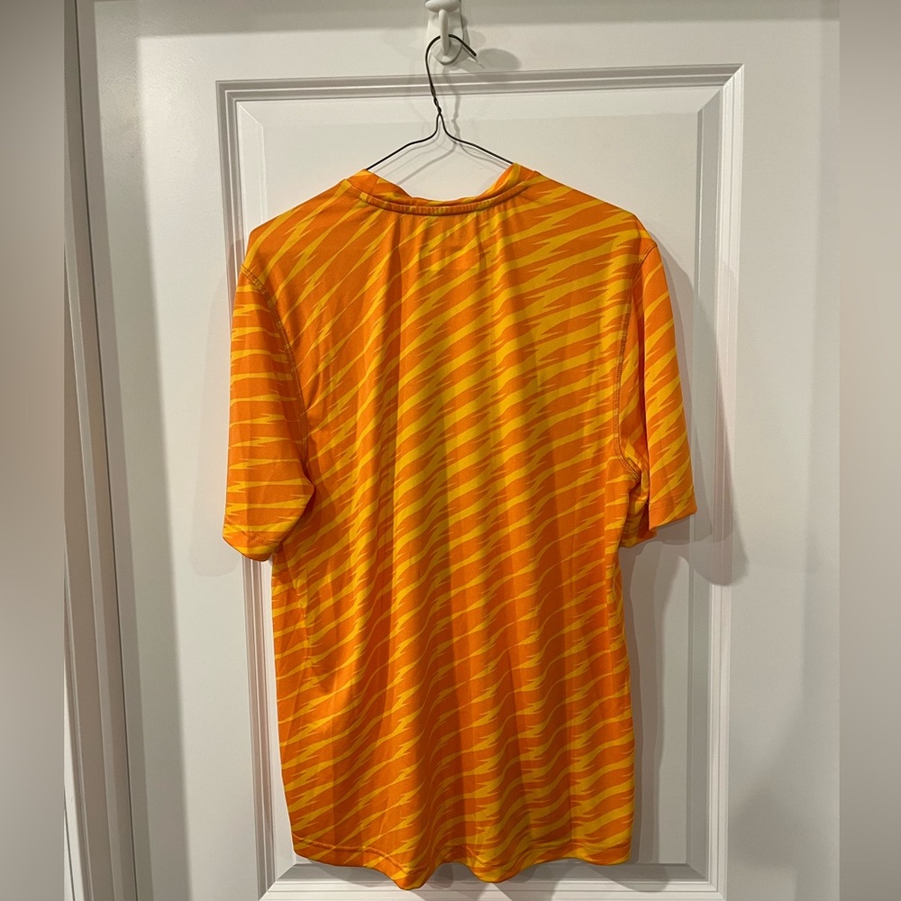 Adidas men’s university of Tennessee athletic shirt - Picture 4 of 4